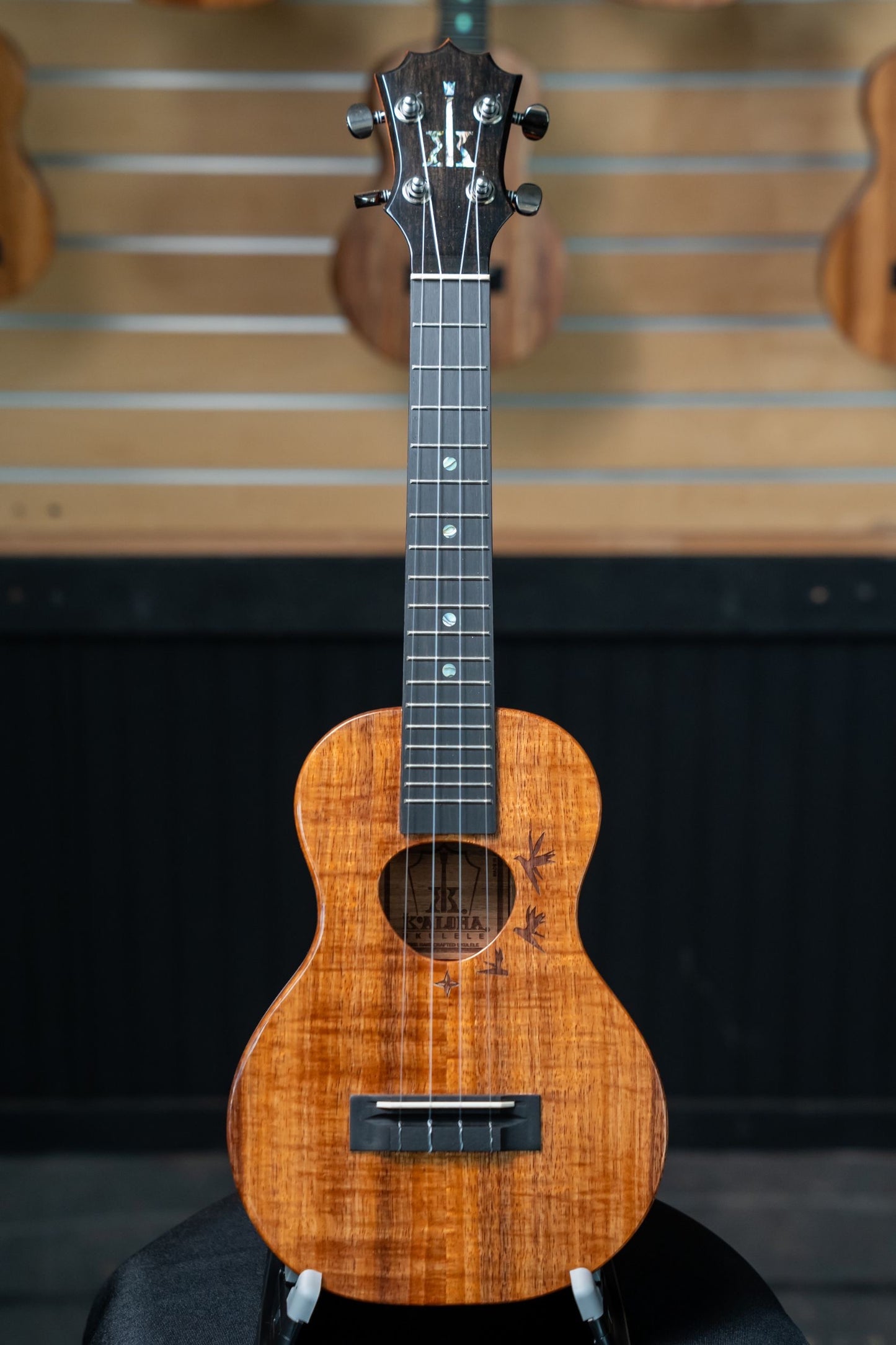 KCM-00NM1 Concert Birds of Paradise